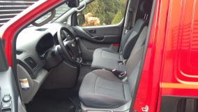                         Hyundai H-1 2.5 Diesel. 140 KM. Bus-kampervan - zdjęcie 9
                        