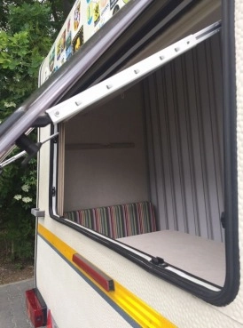                         Przyczepa campingowa BURSTNER 3911 - zdjęcie 10
                        