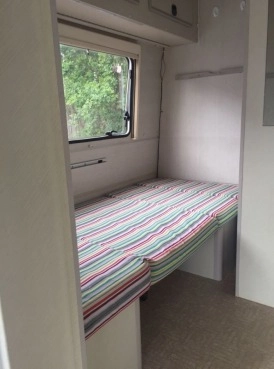                         Przyczepa campingowa BURSTNER 3911 - zdjęcie 26
                        