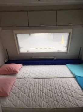                         Przyczepa campingowa BURSTNER 3911 - zdjęcie 2
                        