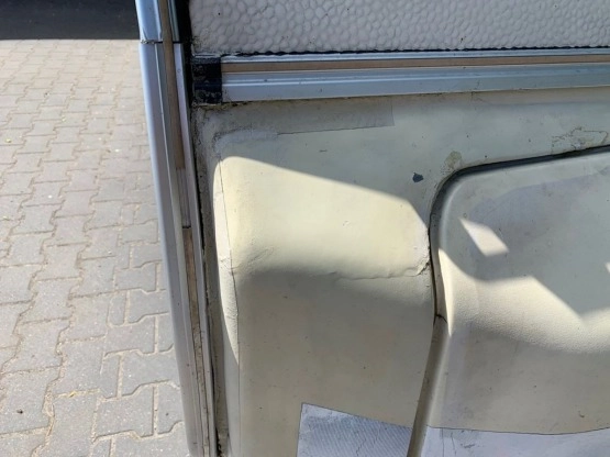                         Przyczepa campingowa BURSTNER 3911 - zdjęcie 31
                        