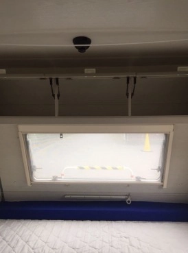                         Przyczepa campingowa BURSTNER 3911 - zdjęcie 7
                        