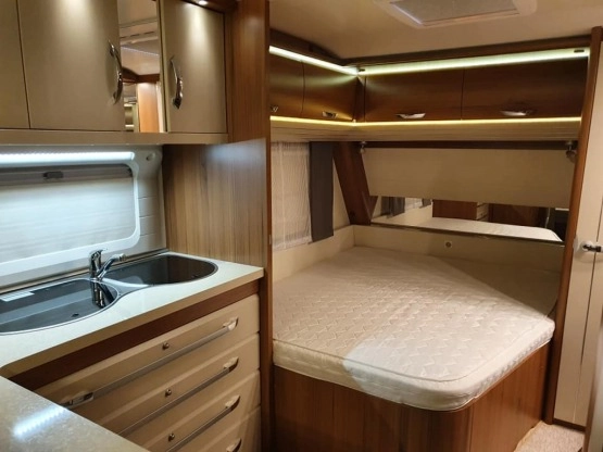                         Hobby Premium 560 CFE, 2013 r. - zdjęcie 11
                        