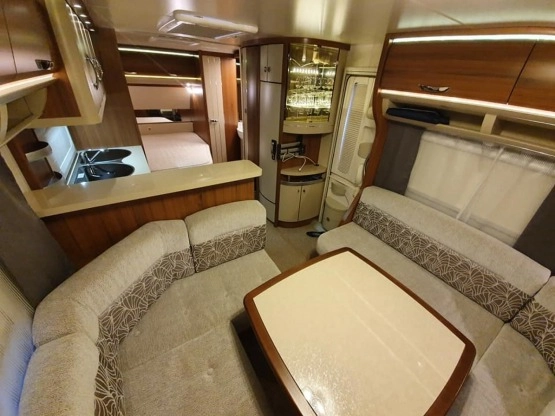                         Hobby Premium 560 CFE, 2013 r. - zdjęcie 2
                        
