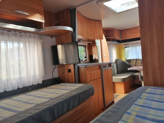                         Przyczepa kempingowa Burstner Flipper 460TL DMC 1200 przedsionek MOVER - zdjęcie 5
                        