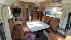                         Kamper Bürstner Lyseo TD 594 Harmony Line Limited - 2019 rok - zdjęcie 8
                        
