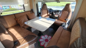                         Kamper Bürstner Lyseo TD 594 Harmony Line Limited - 2019 rok - zdjęcie 7
                        