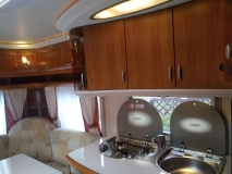                         Przyczepa Kempingowa Hobby Excellent 460 UFE - zdjęcie 5
                        