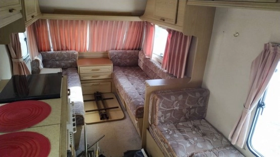                         Przyczepa kempingowa Avondale z 1994 r. - zdjęcie 4
                        