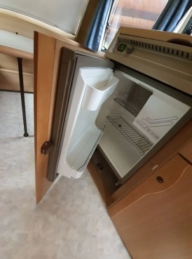                         Adria Unica A 360 DB - zdjęcie 12
                        