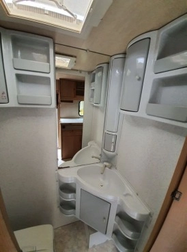                         Adria Unica A 360 DB - zdjęcie 9
                        