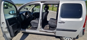                         Mercedes-Benz Citan Sprzedam Mercedes Citan Tourer 1,5 tdi - faktura VAT 23% - zdjęcie 3
                        
