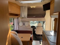                         Kamper Fiat Ducato 2002, bardzo niski przebieg, zabudowa Knaus, super zadbany, cena do negocjacji - zdjęcie 7
                        