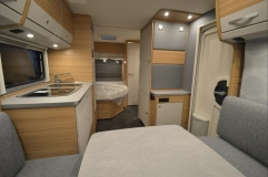                         Dethleffs Camper 470 FR - zdjęcie 12
                        