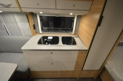                         Dethleffs Camper 470 FR - zdjęcie 7
                        