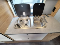                         Dethleffs Camper 560 FMK - zdjęcie 6
                        