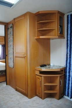                         HOBBY 560 PRESTIGE Zarejestrowana! Przestronna! WC Prysznic Ogrzewanie - zdjęcie 6
                        