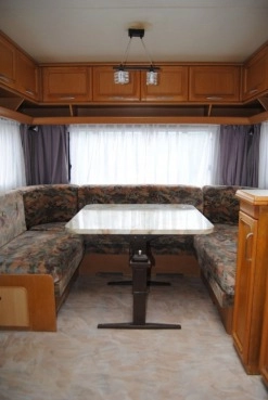                         HOBBY 560 PRESTIGE Zarejestrowana! Przestronna! WC Prysznic Ogrzewanie - zdjęcie 8
                        