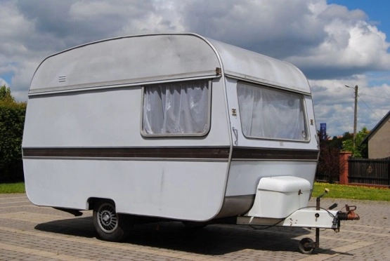                         ROBIN mała, praktyczna przyczepa! Idealna na działkę, budowę, magazyn - zdjęcie 1
                        