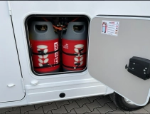                         Weinsberg CaraSuite FORD 700 MEG 2.0dm³ - zdjęcie 16
                        