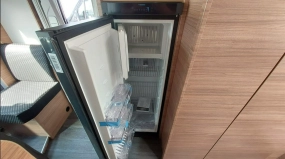                         Weinsberg CaraSuite FORD 700 MEG 2.0dm³ - zdjęcie 7
                        