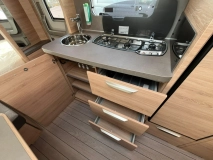                         Knaus SÜDWIND 580 QS 60 YEARS KNAUS - zdjęcie 9
                        