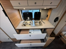                         Dethleffs Camper 560 FMK - zdjęcie 7
                        