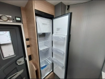                         Dethleffs Just Camp T6762 2.2dm³ - zdjęcie 5
                        