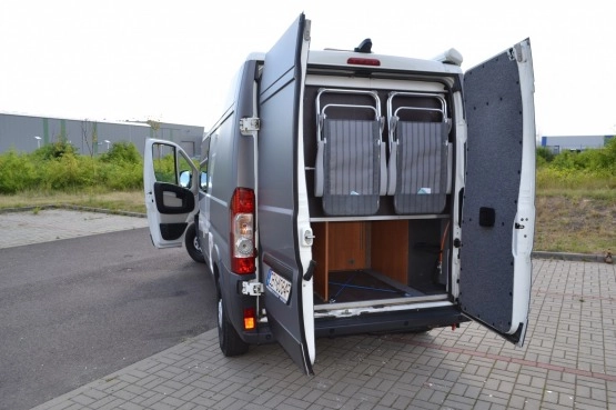                         Sprzedam lub zamienię kampera 2+2 - Citroen Jumper 2012 - zdjęcie 4
                        