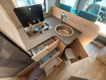                         Dethleffs JUST GO T6815 EB 2.0dm³ - zdjęcie 7
                        