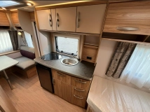                         Hymer-Eriba Nova Light 442 - zdjęcie 10
                        