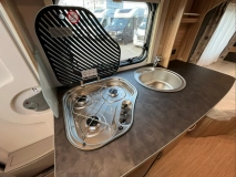                         Hymer-Eriba Nova Light 442 - zdjęcie 6
                        