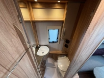                         Hymer-Eriba Nova Light 442 - zdjęcie 4
                        