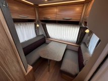                         Hymer-Eriba Nova Light 442 - zdjęcie 3
                        