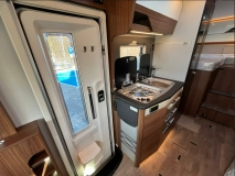                        Hymer-Eriba BMC I580 1.9dm³ - zdjęcie 4
                        