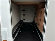                         Weinsberg CaraSuite Ford 700 MEG 2.0dm³ - zdjęcie 13
                        