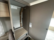                         Weinsberg CaraCito 390 QD - zdjęcie 2
                        