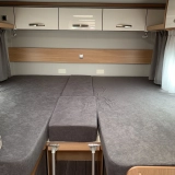                         Kamper Knaus 700 EB 2020 wersja zimowa z piekarnikiem i opuszczanym łóżkiem - zdjęcie 14
                        