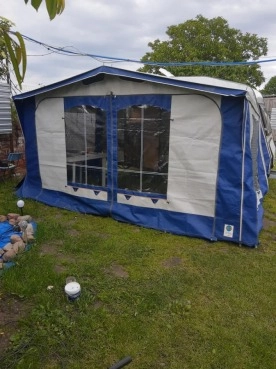                         Przyczepa kempingowa Knaus 380 - zdjęcie 7
                        