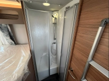                         Weinsberg CaraSuite Ford 700 MEG 2.0dm³ - zdjęcie 3
                        