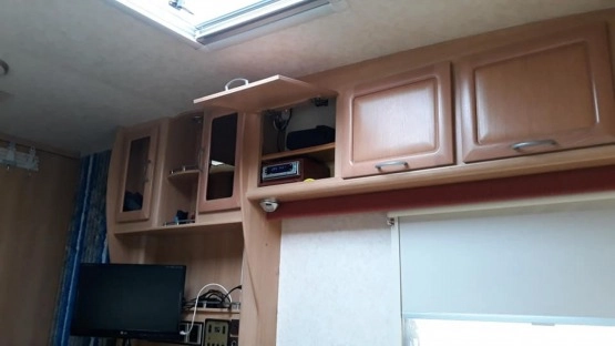                         Przyczepa kempingowa LUNAR 2002 rok - zdjęcie 10
                        