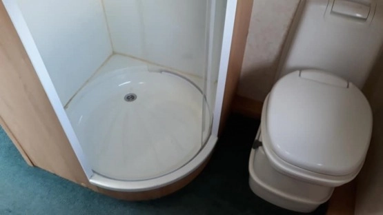                         Przyczepa kempingowa LUNAR 2002 rok - zdjęcie 11
                        