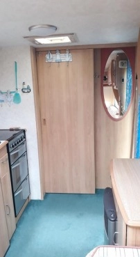                         Przyczepa kempingowa LUNAR 2002 rok - zdjęcie 6
                        