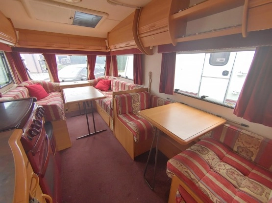                         Swift Challenger 530 SE  dla 4 osób, 2003r, DMC 1340kg - zdjęcie 4
                        