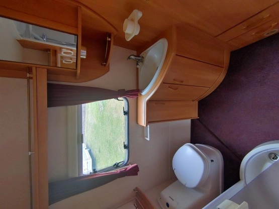                         Swift Challenger 530 SE  dla 4 osób, 2003r, DMC 1340kg - zdjęcie 6
                        