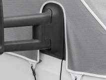                         OSŁONA TERMOIZOLACYJNA NA PRZÓD POJAZDU KEMPINGOWEGO - KAMPERA • OSŁONA TERMICZNA ZEWNĘTRZNA / MERCEDES SPRINTER / ROCZNIK OD 2017 - zdjęcie 4
                        