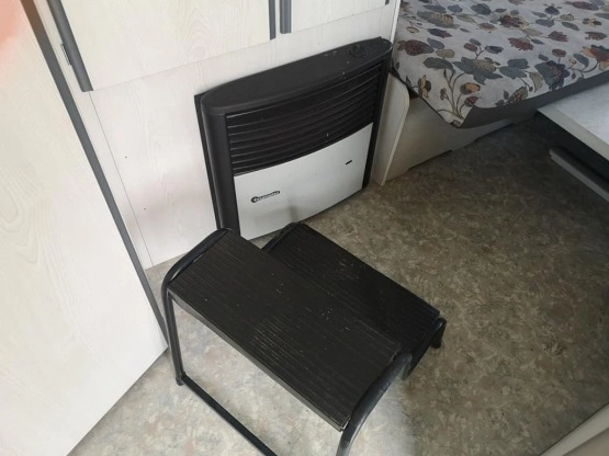                         Chateau Chiara 384, rok 1997 - zdjęcie 4
                        