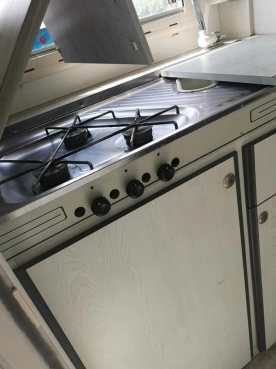                         Chateau Chiara 384, rok 1997 - zdjęcie 8
                        