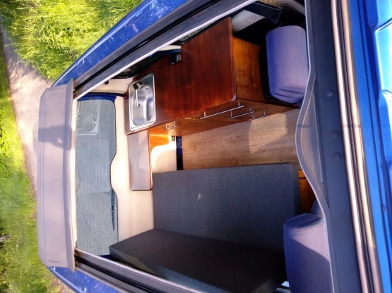                         Malutki kamper (raczej na ryby) - zdjęcie 2
                        