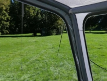                         PRZEDSIONEK UNIWERSALNY LEKKI DO PRZYCZEPY KEMPINGOWEJ • NAMIOT • OSŁONA • DASZEK • MARKIZA / WYMIARY 340 x 250 x 235÷250 cm. / POWIERZCHNIA PODŁOGI - 8,5 m² - zdjęcie 11
                        